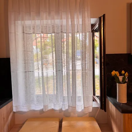 Mountain Nest A Apartament *